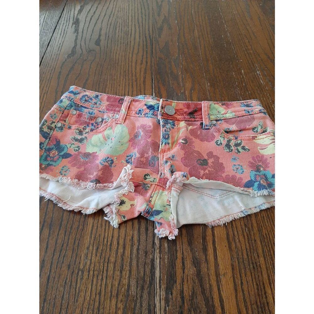 Juniors Jr Sz 3 Almost Famous Multi-Color Floral Denim Booty Shorts Daisy Dukes
